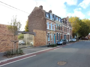 Entrée du futur entrepôt rue Debuire du Buc à Lambersart